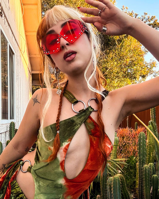 red sunglasses