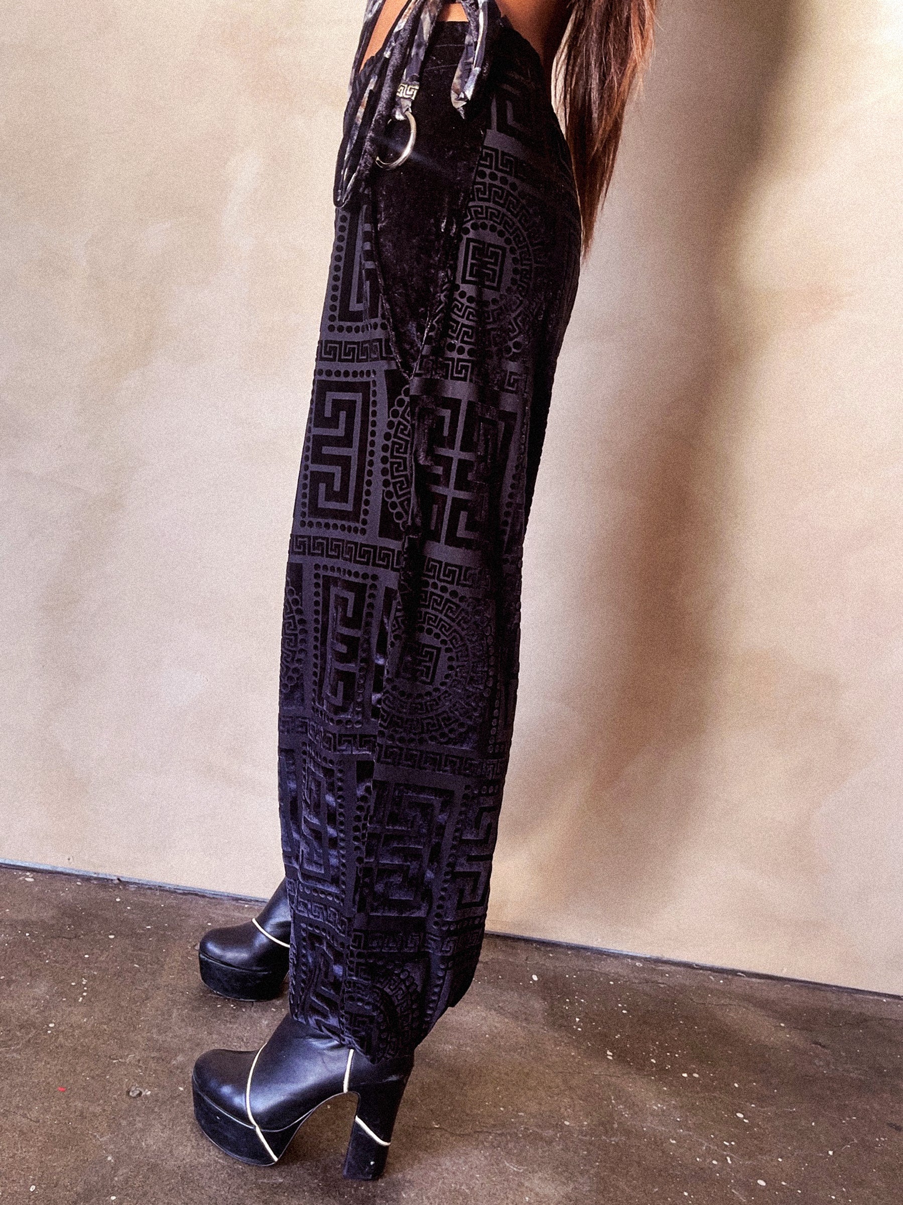 Onyx Unisex Joggers image 6